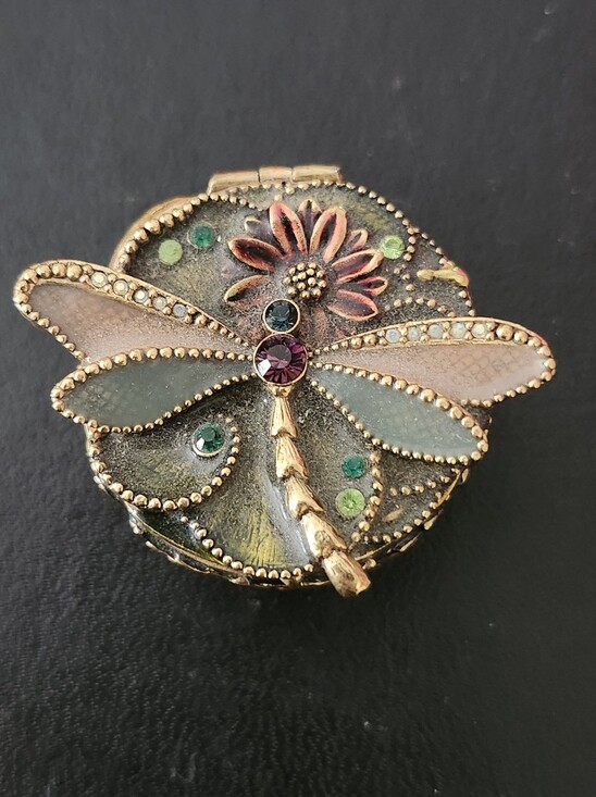 Monet Accessories - Vtg Monet Gold-Tone Dragonfly Trinket Box with Pink and Green Accents
